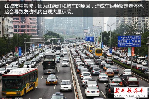 機(jī)油多久換一次？要根據(jù)環(huán)境變化而變化